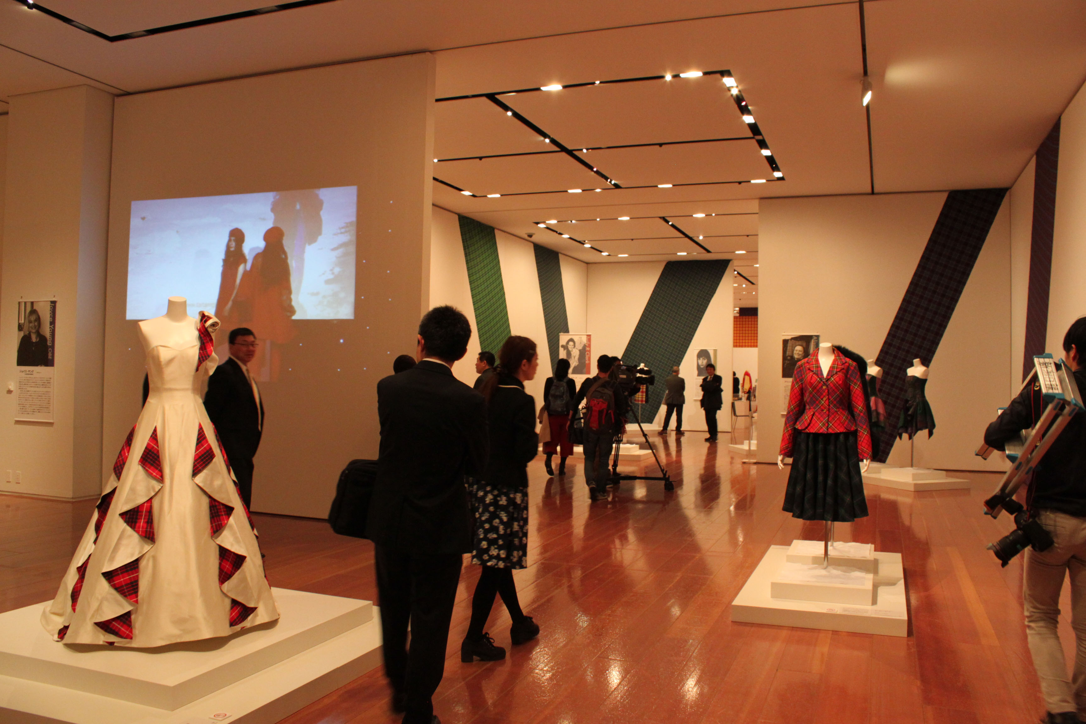 新潟県立万代美術館 タータン展 歴史や文化 日本とのつながりを探る
